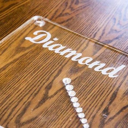 Diamond By Olys Apartment Kolkata Bagian luar foto